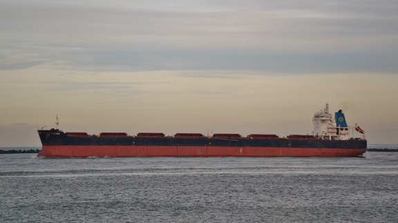 Iran Sets Up Strait Toll System, Defies IMO Rules
